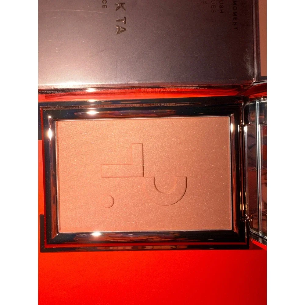 Patrick Ta Velvet Blush She's Adorable Monochrome Moment Mirrored Compact 10.5g